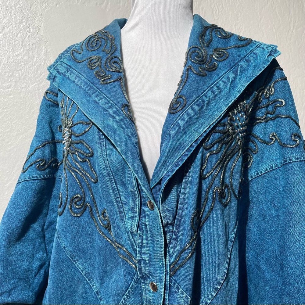 Vintage Jean Jacket garment-dyed Denim Embroidered embellished floral Oversize - Picture 3 of 9